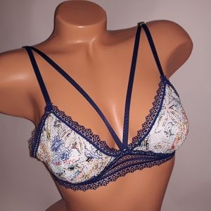 2/$25 Victoria Secret‎ Bralette Bra